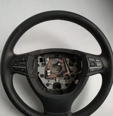 BMW 5 F10 F11 Steering wheel 6102240 3385F011