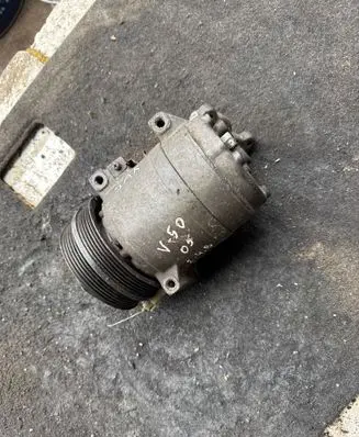 Volvo V50 Air conditioning (A/C) compressor (pump) 