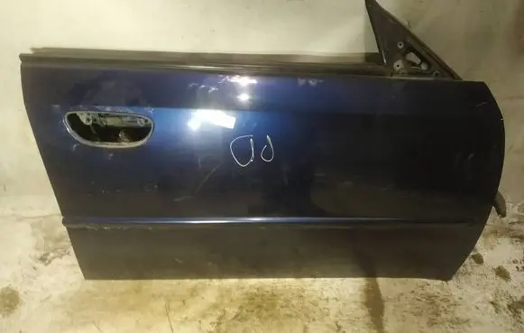 Subaru Legacy Front door melynos