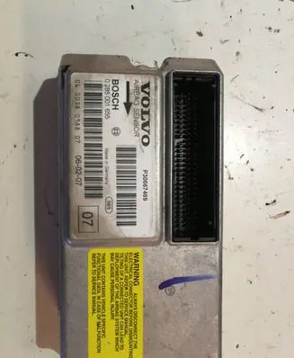 Volvo V70 Airbag control unit/module P30667469 0285001655 060038098807