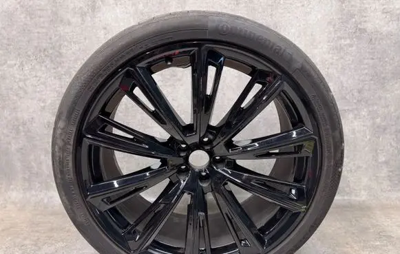 Audi RS Q8 R23 light alloy rim 
