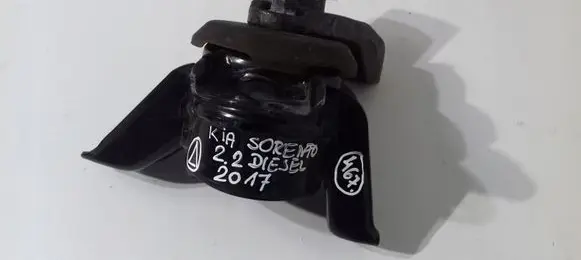 KIA Sorento Engine mount bracket 21810C5200