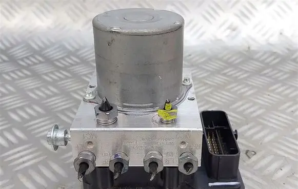 Ford Ranger ABS Pump HB3C2C405AB