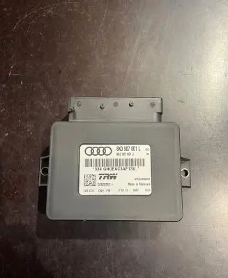 Audi Q5 SQ5 Hand brake control module 8K0907801J 8K0907801L 32620282A