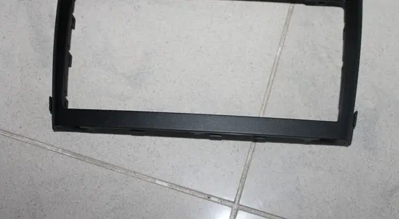 Toyota Avensis T270 Radio/GPS head unit trim 05190 05210 0519005210