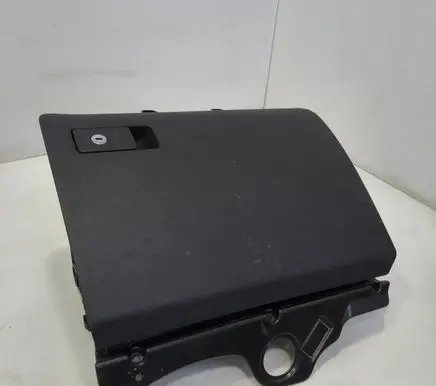 Volkswagen PASSAT B6 Glove box