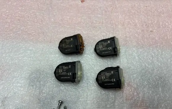 Ford Mondeo MK IV Tire pressure sensor EV6T-1A180-CB EV6T-1A150-CB