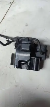 Vacuum air tank