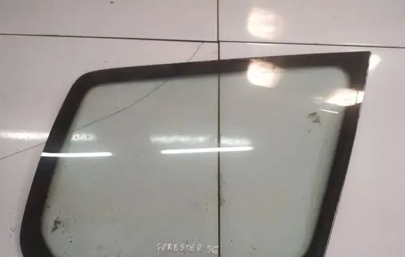 Subaru Forester SF Rear side window AS2