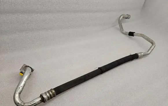 Volkswagen Multivan T5 Air conditioning (A/C) pipe/hose 7H0820744M
