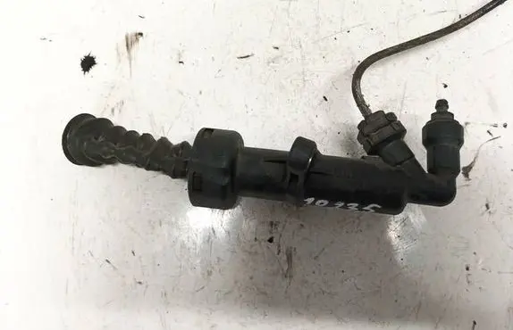 Citroen Xsara Picasso Clutch master cylinder 