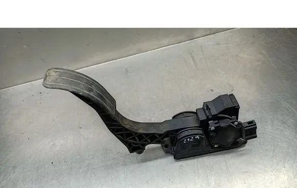 Volkswagen Polo III 6N 6N2 6NF Accelerator pedal position sensor 6N1721503E