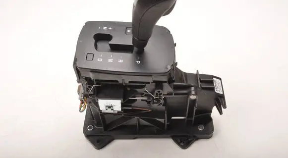 Volvo C70 Gear shifter/selector 30759655