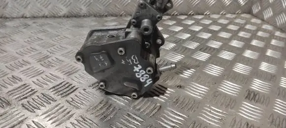 Volkswagen PASSAT B5.5 Vacuum pump 038145209E