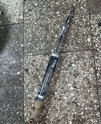 Toyota Auris 150 Rear shock absorber/damper