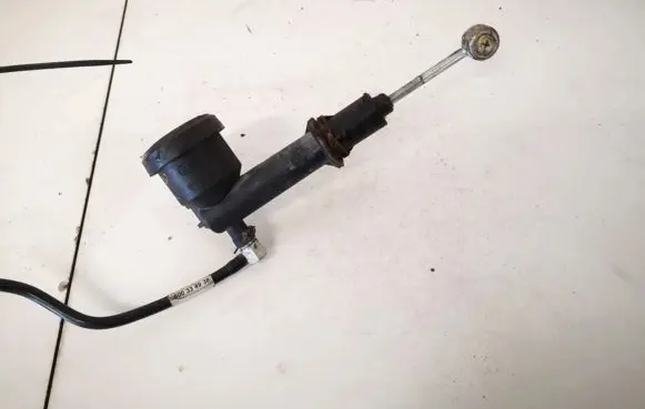 Iveco Daily 40.8 Clutch master cylinder 500334938 l051v00g350