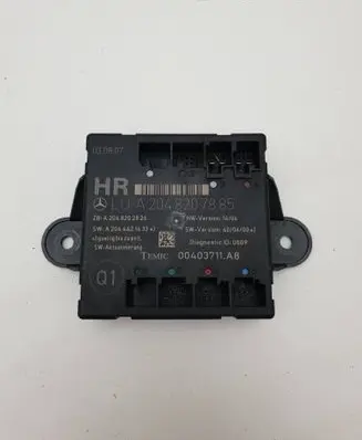 Mercedes-Benz C W204 Door control unit/module A2048207885 00403711A8 A2044421432