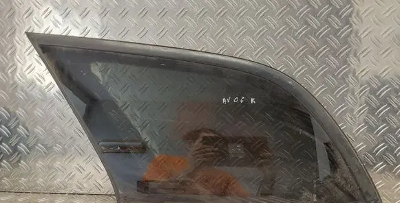 Toyota Avensis T250 Rear side window 43R006723