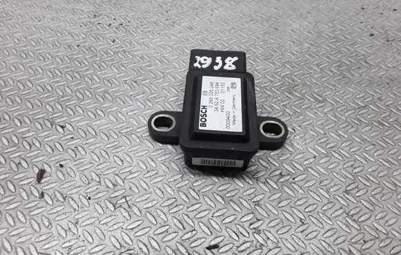 BMW 5 E39 ESP acceleration yaw rate sensor 34526753694 0265005248