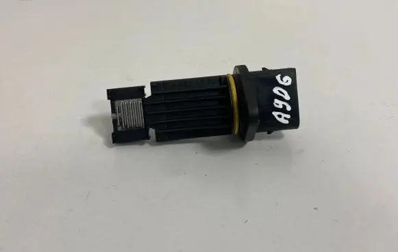 Mercedes-Benz E W210 Mass air flow meter 72268407