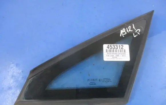 Fiat Linea Front door vent window glass four-door 