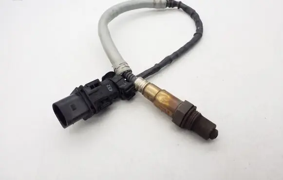 Volkswagen PASSAT CC Lambda probe sensor 06F906262AC 0258017044