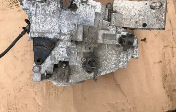 Volvo V70 Manual 5 speed gearbox P9482078