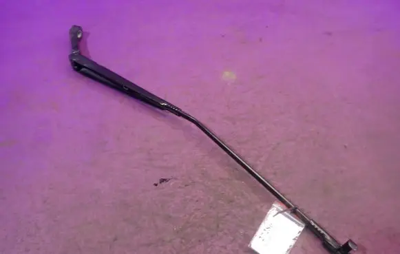 Peugeot 407 Front wiper blade arm DAGCP