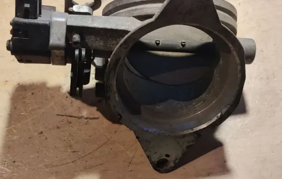 BMW 5 E39 Throttle valve 13631703562
