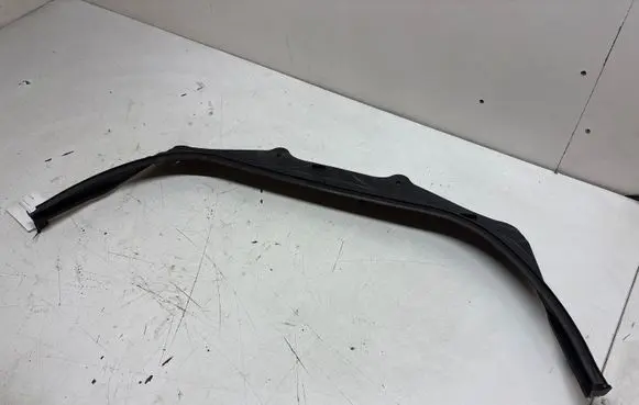 BMW 5 G30 G31 G38 Wiper trim 74850610