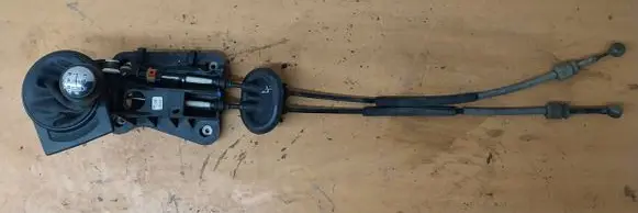 Citroen C4 I Gear shifter/selector 9657303580 10105