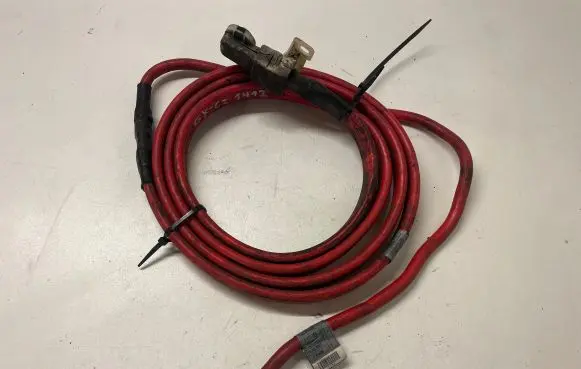 BMW 5 E60 E61 Positive cable (battery) 9132584 01152666