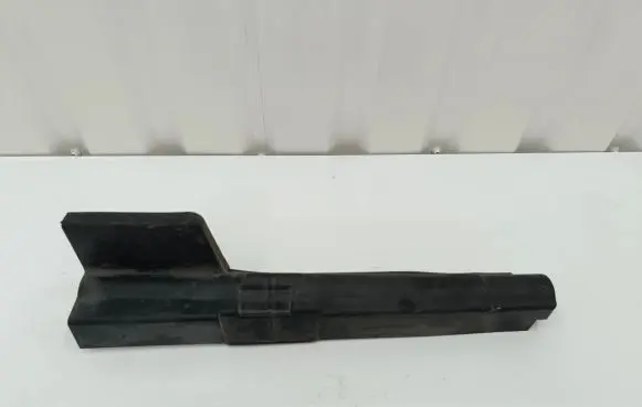 Ford Mustang VI Intercooler air guide/duct channel FR3B8103BC