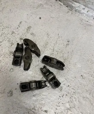 Land Rover Discovery 3 - LR3 Valve rocker arm NA682Y1112D