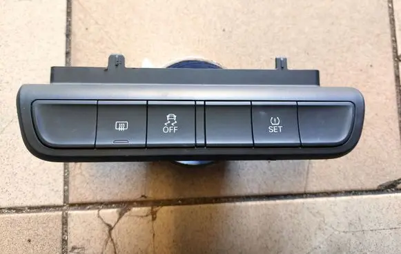 Audi A1 Tailgate/trunk/boot open switch AUDI-A1-8X 2012-2017