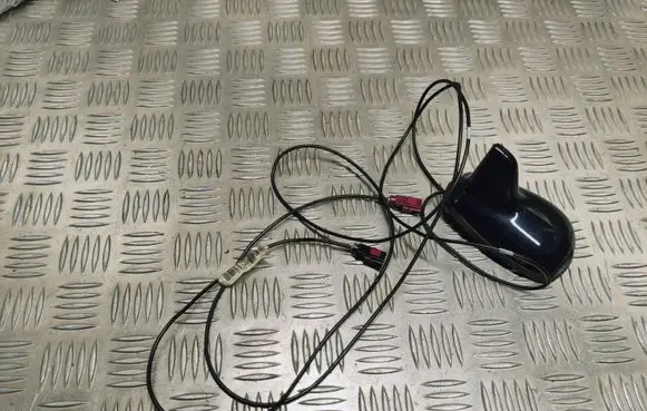 Mercedes-Benz E W212 Radio antenna 