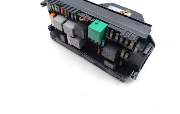 Mercedes-Benz E AMG W212 Fuse module A2129007104 A2124421100 A2125452501