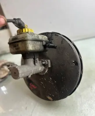 Seat Leon (1M) Brake booster 1J1614105H