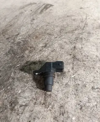 Renault Espace IV Camshaft position sensor 144447 8200038472 PA66GF30