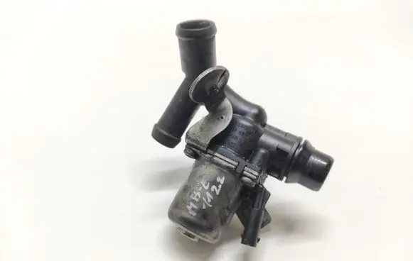 Mercedes-Benz E W212 Coolant heater control valve A6512000231