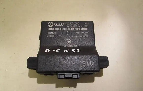 Volkswagen PASSAT B6 Gateway control module 3C0907530C 3C0907951A