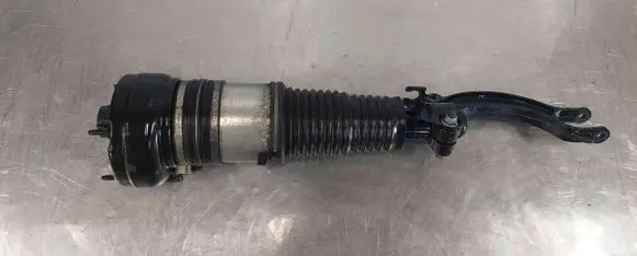 Audi A6 Allroad C7 Front air suspension shock absorber 4G0616039AM FL01 308615201