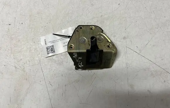 Peugeot Partner Sliding door lock 038105