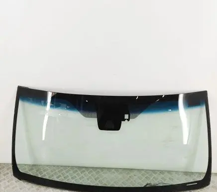 Toyota Land Cruiser (J200) Front windscreen/windshield window 5610160F40