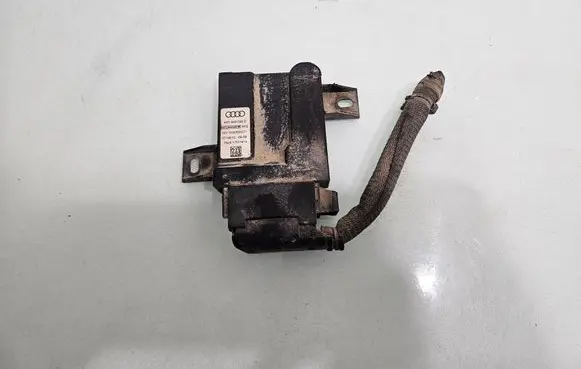 Audi A8 S8 D4 4H Fuel injection pump control unit/module 4H0906093D