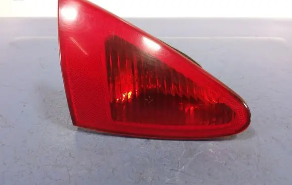 Alfa Romeo 147 Rear/tail lights 46556346