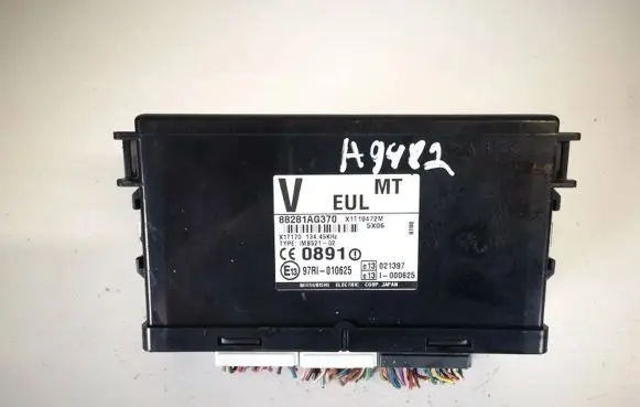 Subaru Legacy Other control units/modules 88281ag370 x1t18472m