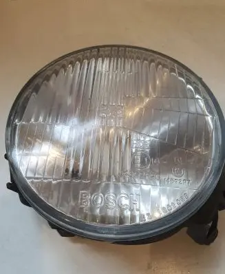 Volkswagen Polo I 86 Headlight/headlamp 14592R20