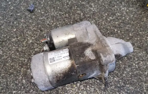 Nissan Tiida C11 Starter motor 23300EE00B