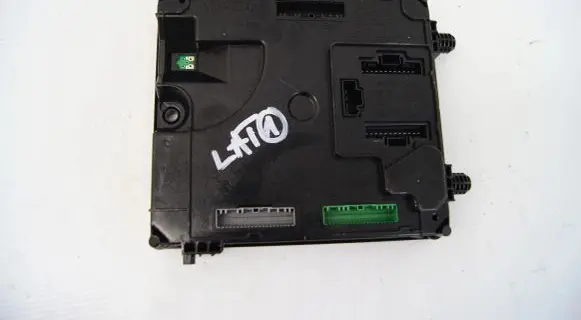 Renault Latitude (L70) Other control units/modules 284B18293R